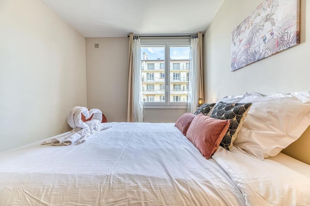 Ambiance Cosy: 4 Personnes-wifi Fibre-tout Equipe Apartment