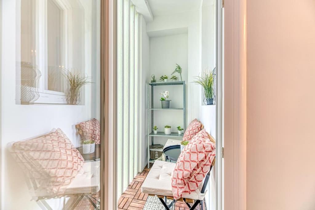 Ambiance Cosy: 4 Personnes-wifi Fibre-tout Equipe Grenoble